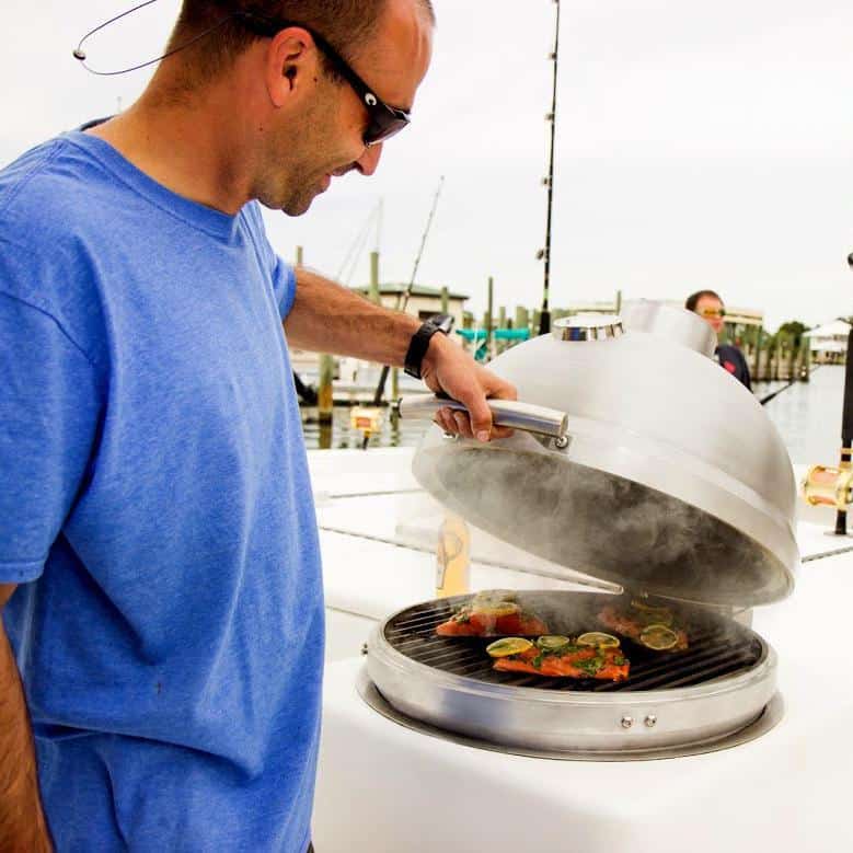 grelha kamado de alumínio flamejante