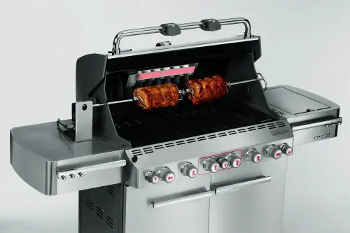 Weber tuck-away rotisserie s kuřáckým boxem