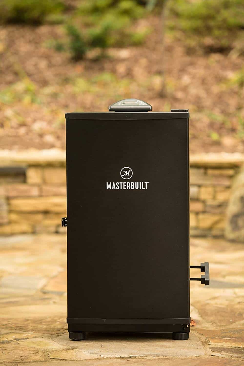 Най -добър дигитален електрически пушач за начинаещи: Masterbuilt MB20071117