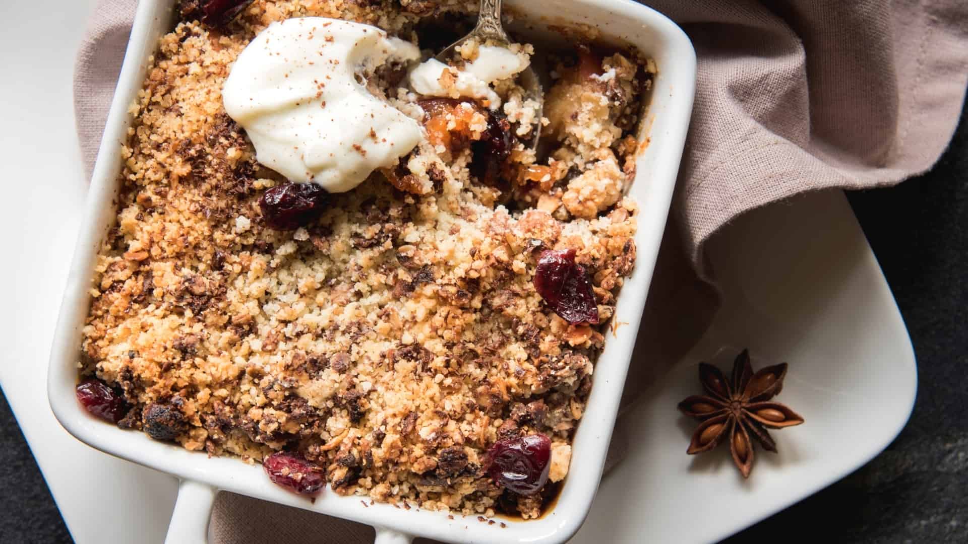 Apple crisp in dutch oven