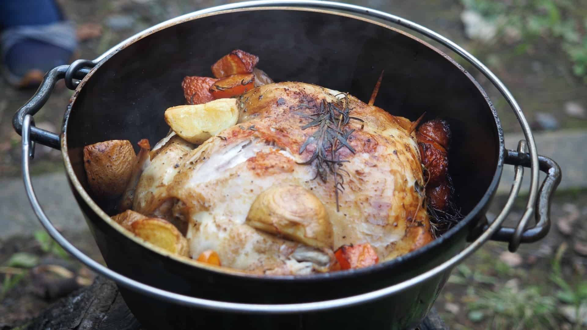 Easy Dutch Oven Recipes That Are Perfect For Camping Cooking ...