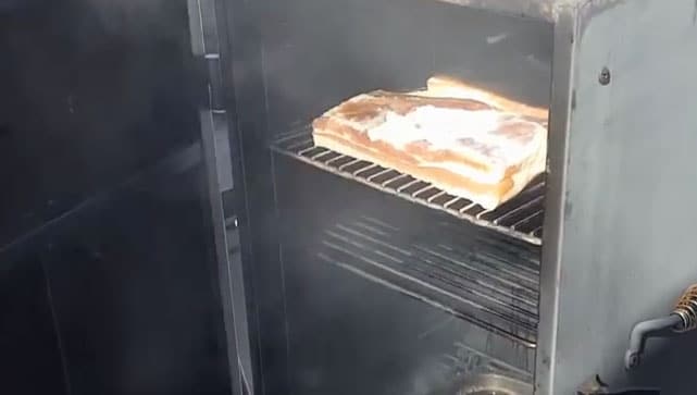 cold-smoking-bacon