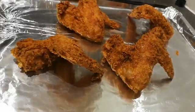 line-wings-on-baking-pan