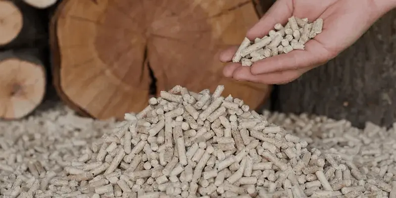 Best wood pellets for smoking with a pellet or charcoal smoker selected and reviewed