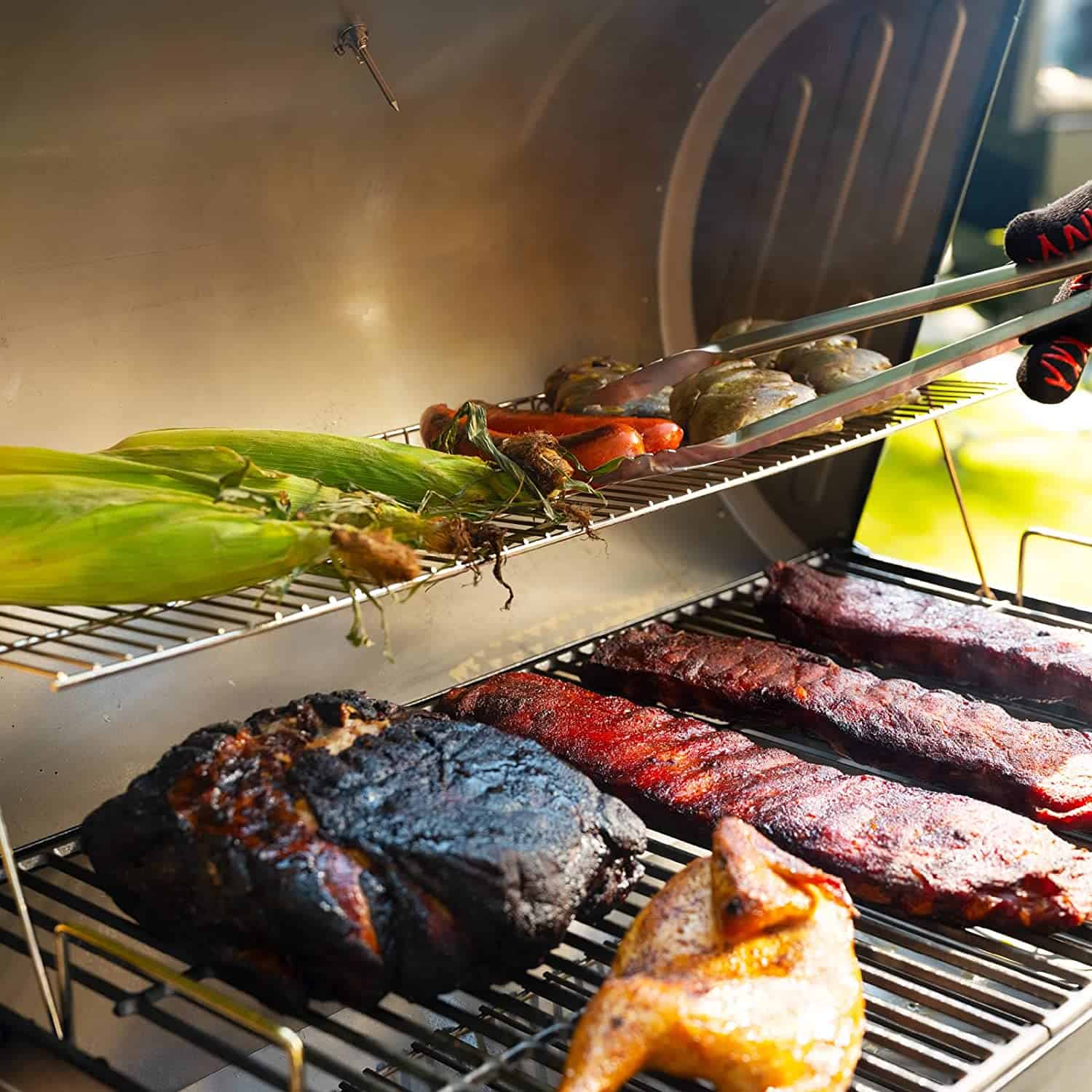 Bester Budget-Raucher mit horizontalem Offset - Char-Griller Smokin Pro mit Gemüse