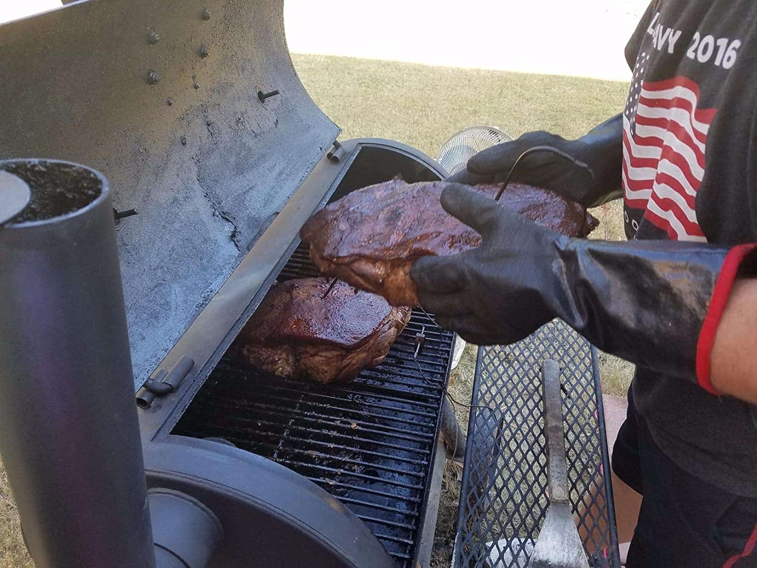 सर्वश्रेष्ठ नियोप्रीन BBQ दस्ताने- RAPICCA BBQ दस्ताने-धूम्रपान करने वाला मांस को संभालना