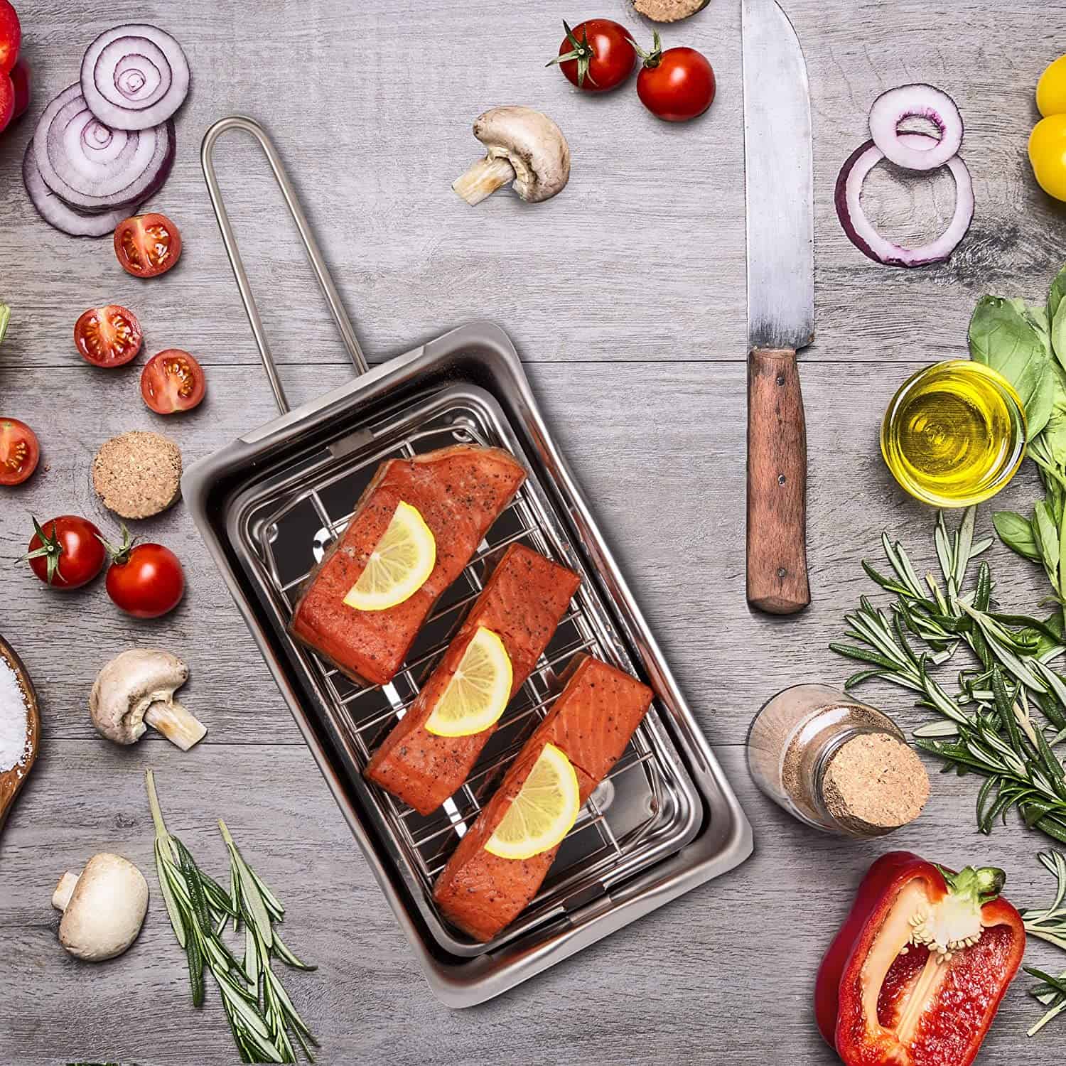 Meilleur fumoir sur la cuisinière - Camerons Products Gourmet Mini sur la table