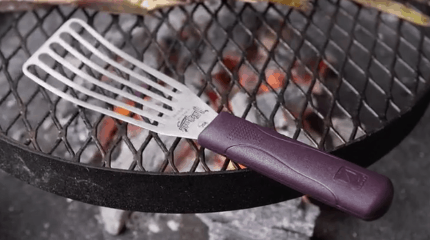 Most durable spatula for grilling- Mercer Culinary Hell's Spatula on the grill