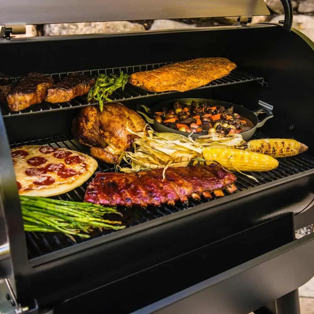 traeger-pro-series-780-เม็ด-ย่าง-บรอนซ์-ภายใน-อาหาร-ปิด