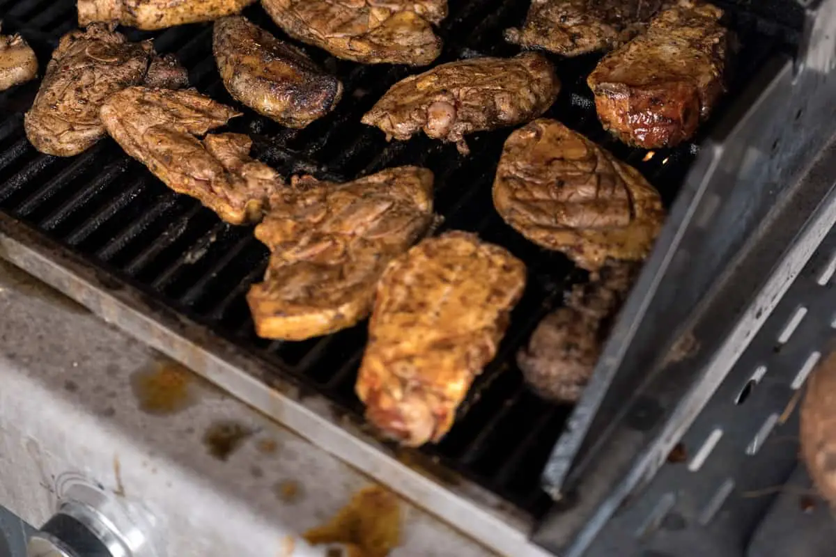 Anfängerleitfaden – Wie man zu Hause Fleisch räuchert