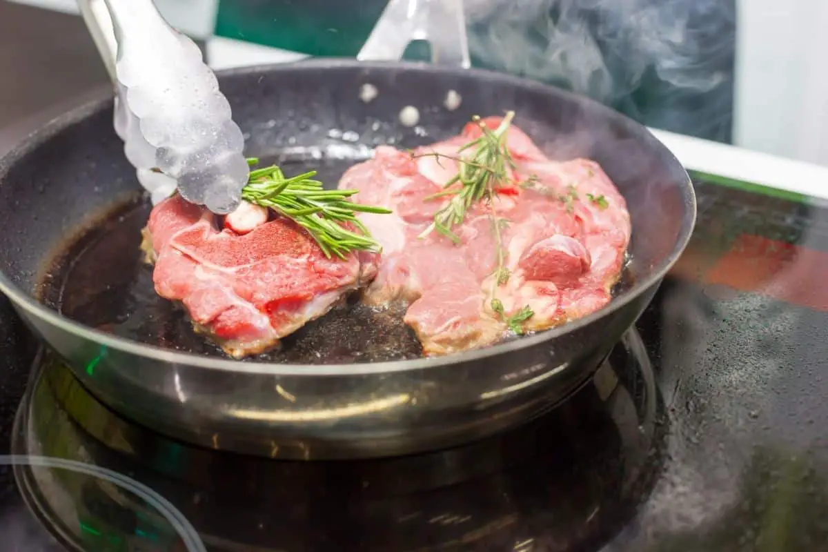 Cucini la carne prima di affumicarla?