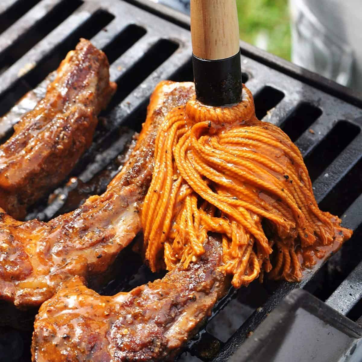 GRILLHOGS気分が悪い？ 18インチのバスティングモップで肉を完璧に磨きましょう。 肉の最大のバッチでさえ処理するのに十分な大きさ