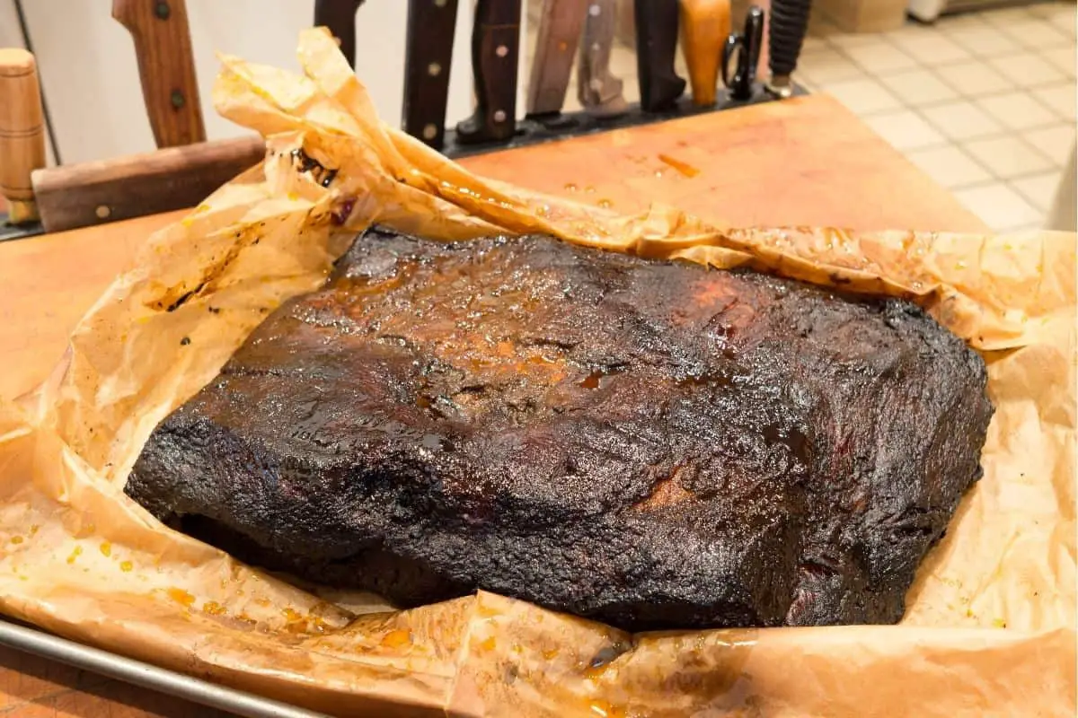 Kodėl „Brisket“ yra sunkiausiai rūkoma mėsa?