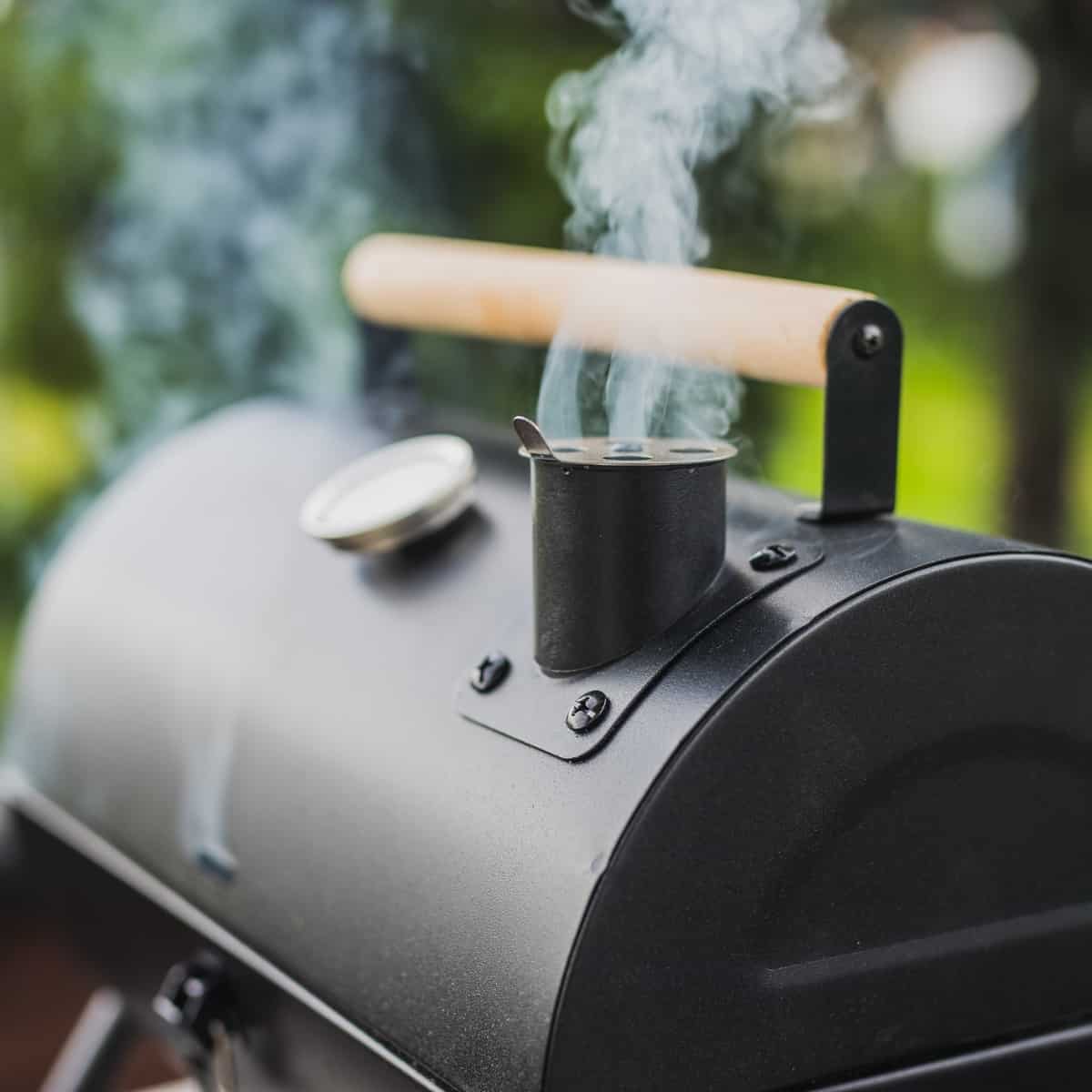 What is a reverse flow bbq smoker