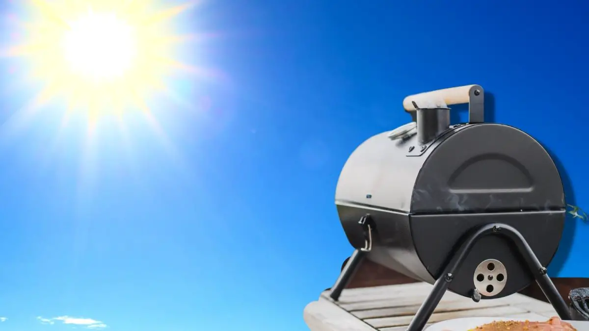 Can you use a smoker under the hot sun