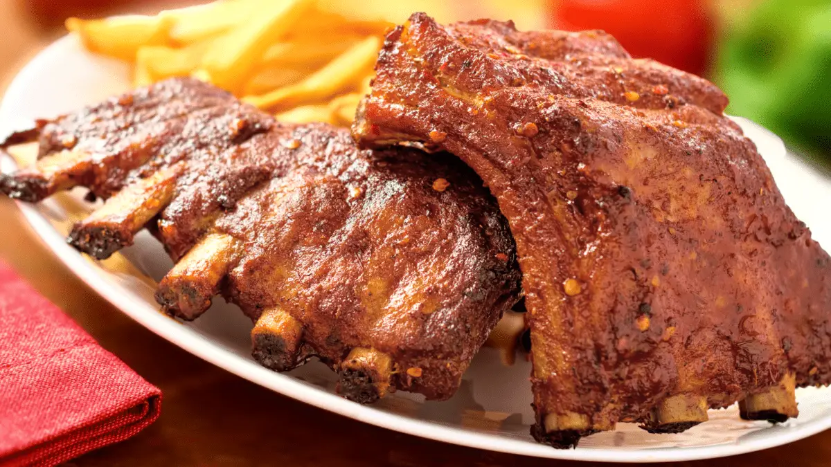 baby back ribs med pommes frites